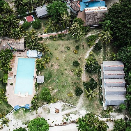 Thresher Cove Dive Resort Logon Dış mekan fotoğraf